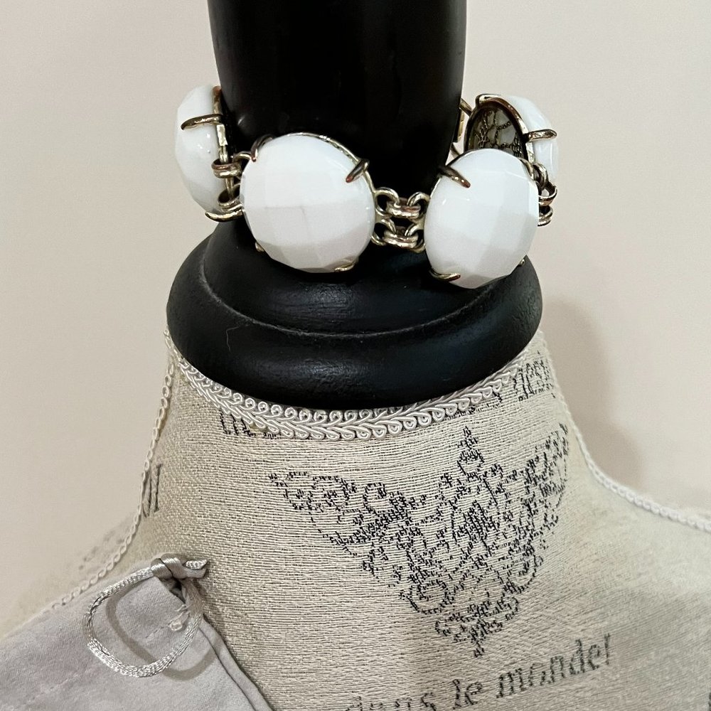 Retired Kendra Scott Cassie White Bracelet